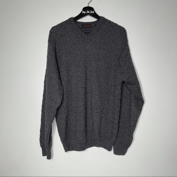 Metropolitan By Lord & Taylor 100% Wool V Neck - Picture 1 of 8